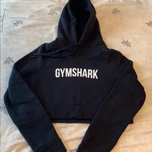 Gym shark cropped crest hoodie